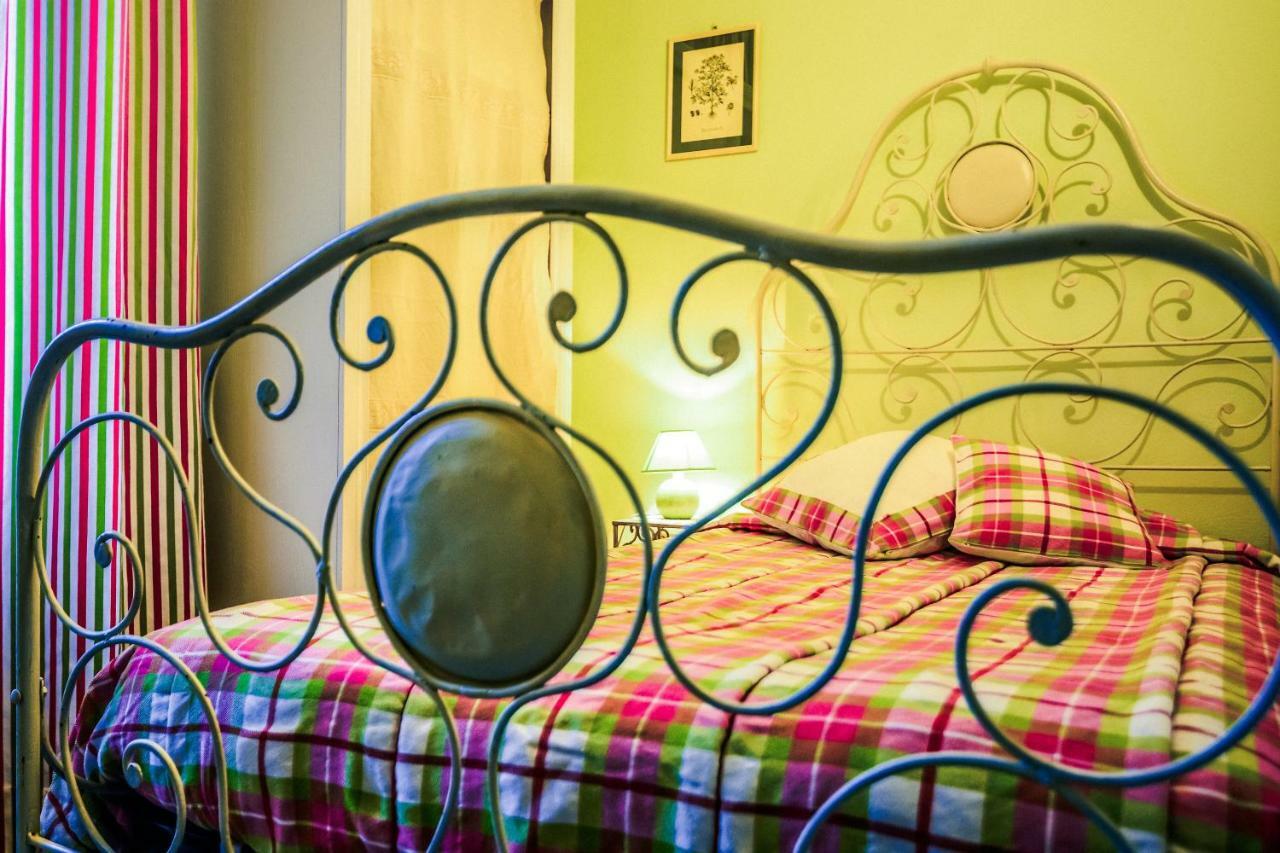 Agriturismo Tenuta Polledro アスティ エクステリア 写真